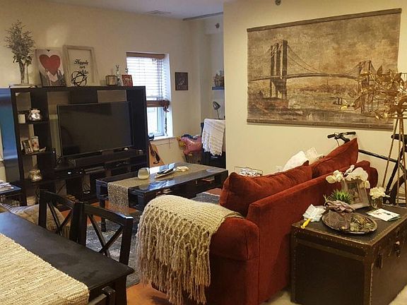 2nd image of 2028 Fairmount Ave APT 3F