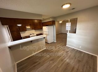 1116 N Nolan River Rd APT A, Cleburne, TX 76033