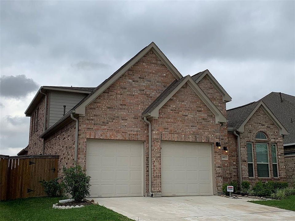 1st image of 10023 Thicket Park Ln