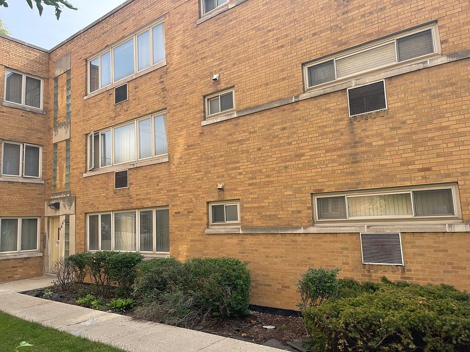 2nd image of 2024 W 111th St APT 2024-3S