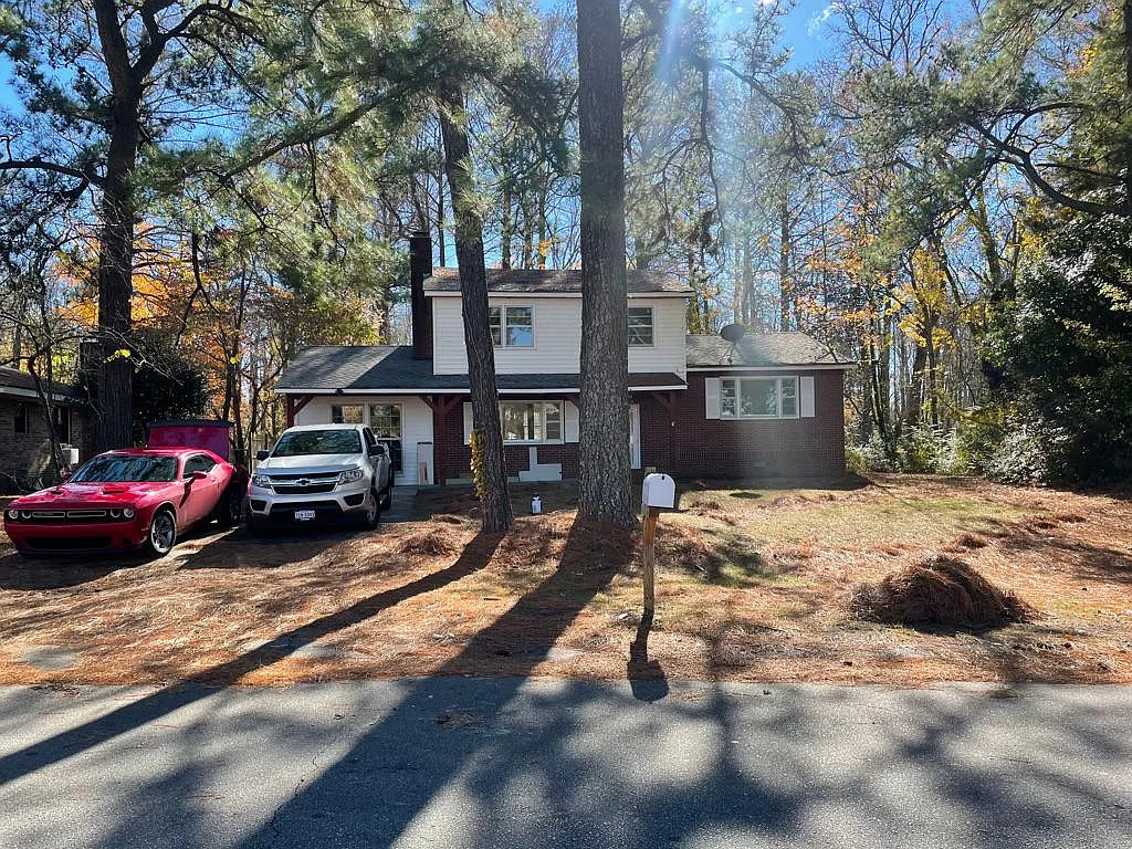 1717 Providence Rd — Photo 1