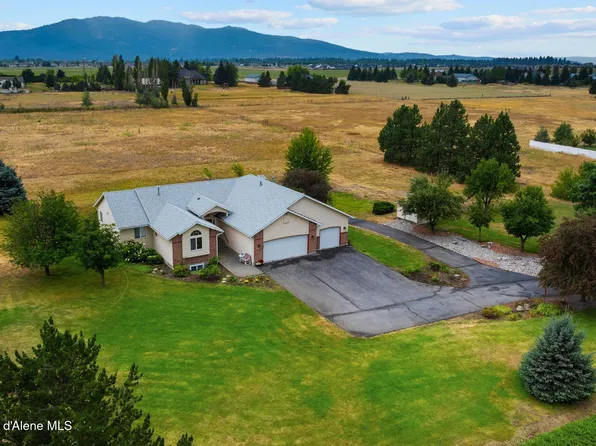 9998 W Gallop Ln, Post Falls, ID 83854