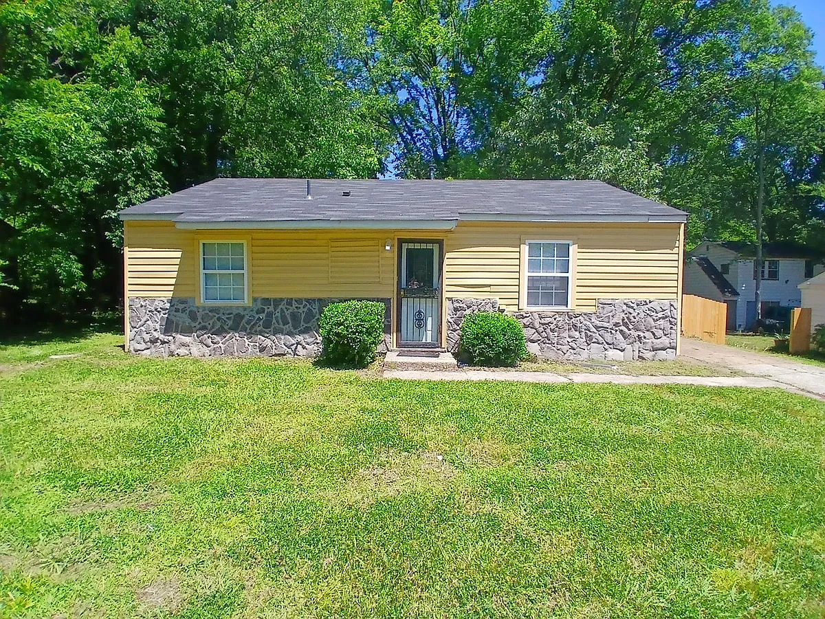 Building Photo - 914 Restbrook Ave