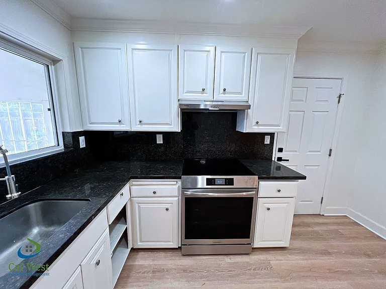 3048 San Luis Rey Ave — Photo 11