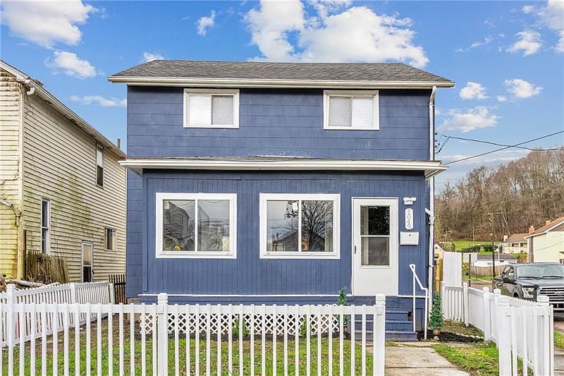 1049 Irwin St, Aliquippa, PA 15001 Zillow