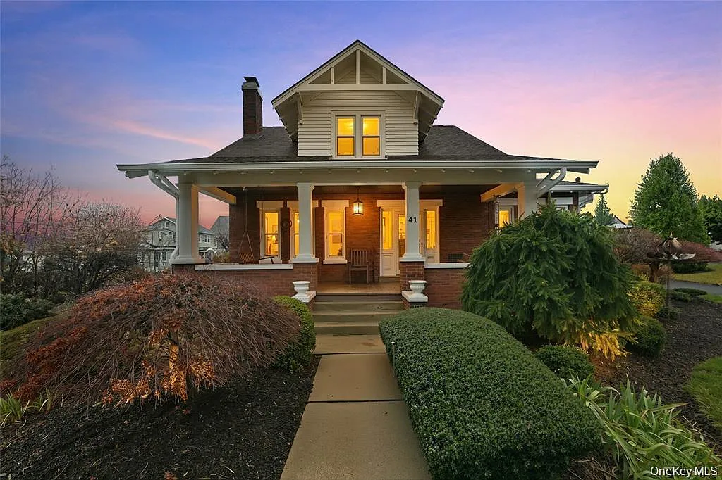 41 Westside Avenue photo 1