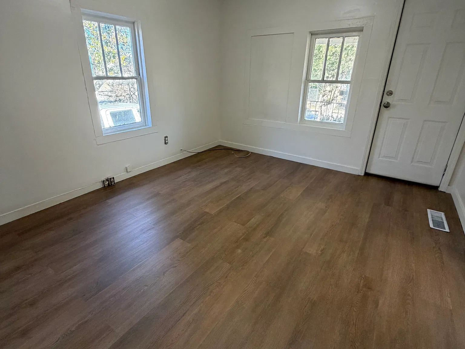 2 bed, 776 sqft, $1,100 — Photo 2