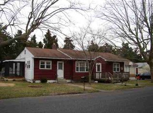 10 S 8th St, Del Haven, NJ 08251