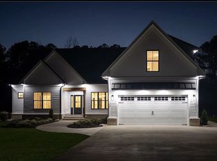 1611 Airport Rd, Suffolk, VA 23434