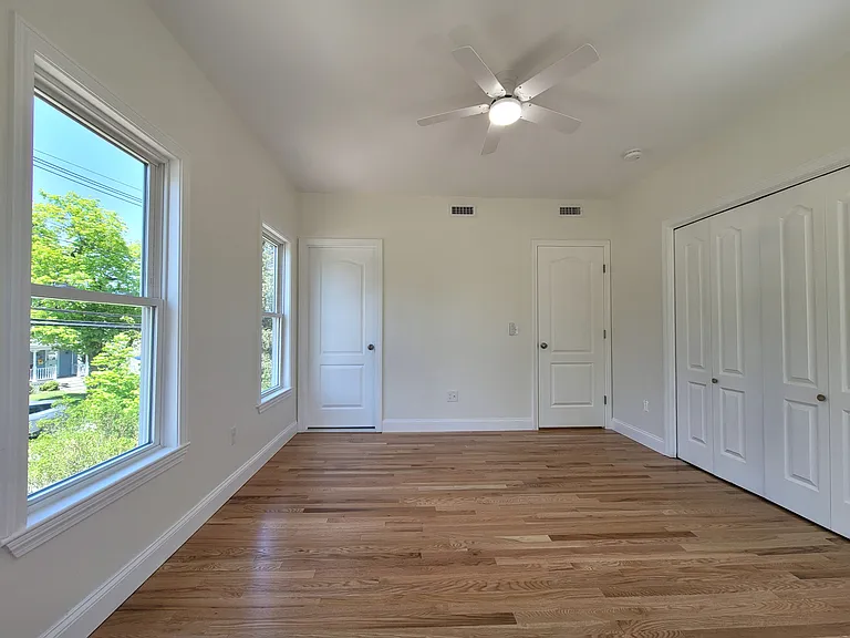Bedroom 1 (Primary)