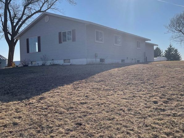 3807 185th Ave, Lakota, IA 50451