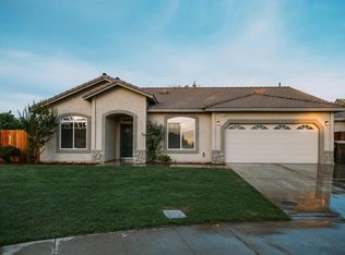 3742 Snyder St, Selma, CA 93662