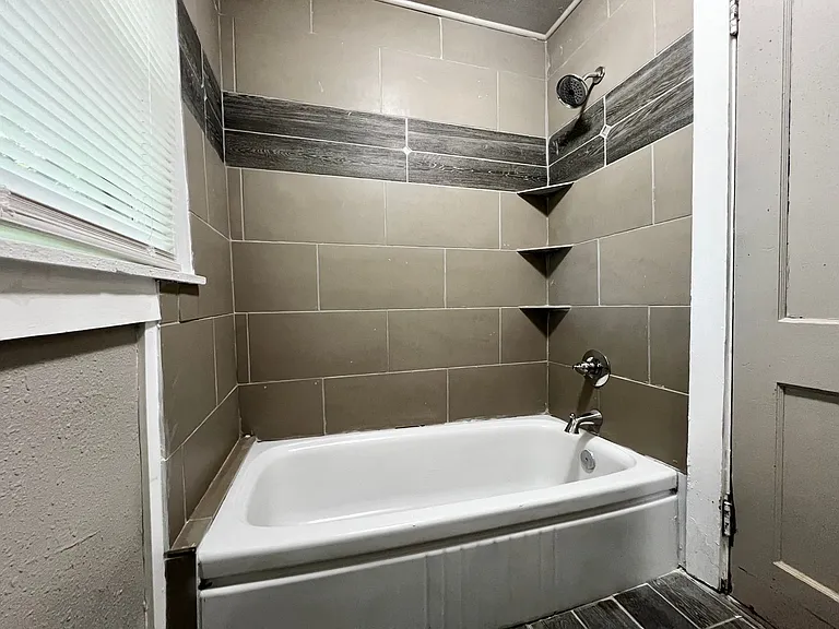 116 Grove St — Photo 26