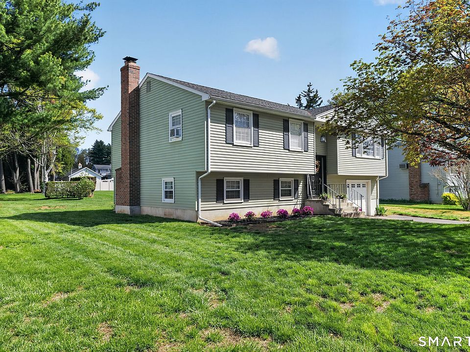 1st image of 22 Robidoux Drive