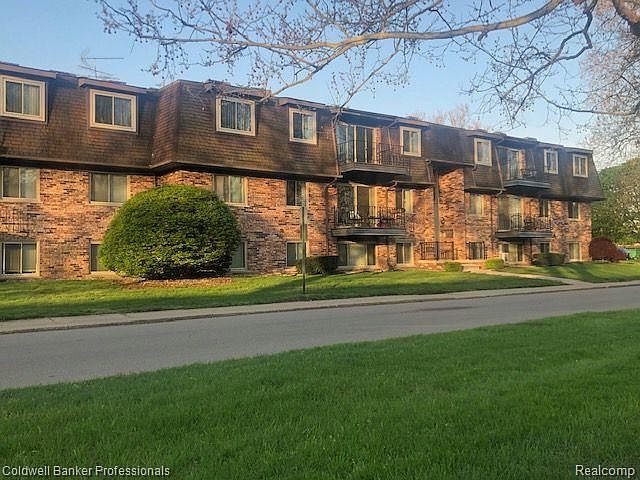 1st image of 430 Riviera Dr #130