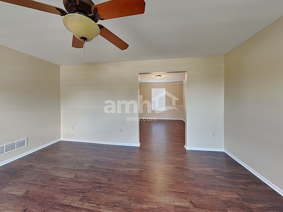 5th image of 1528 Marietta Dr
