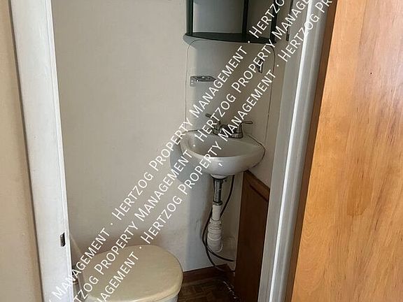 5th image of 1701 El Camino St