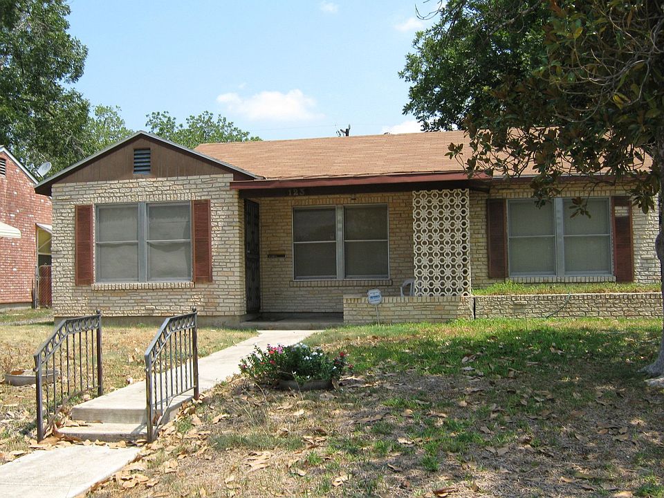 1st image of 123 Christine Dr