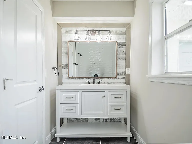 5770 Cedar Forest Dr S — Photo 8