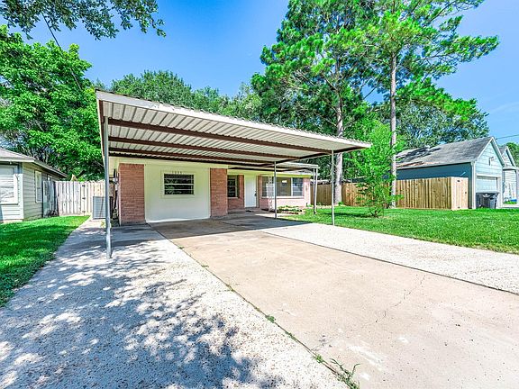 3rd image of 1033 S Booth Ln