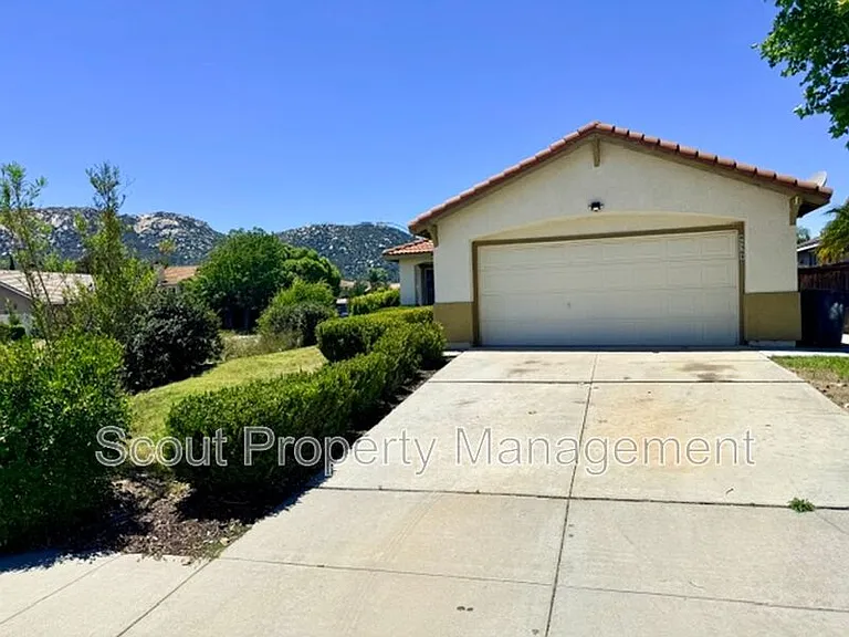 45369 Tejon Ct — Photo 32