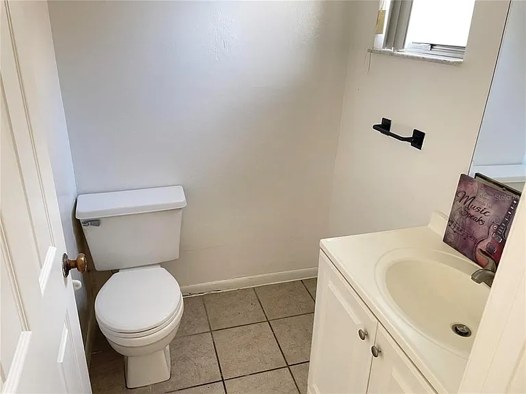 2352 Huntington Green Ct #7 — Photo 13