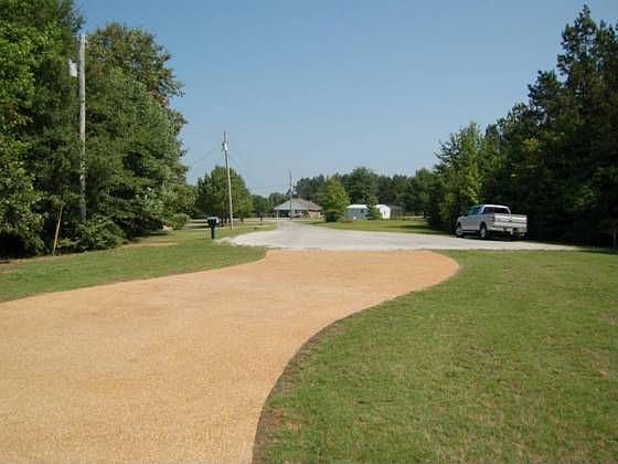 2nd image of 1006 County Road 340