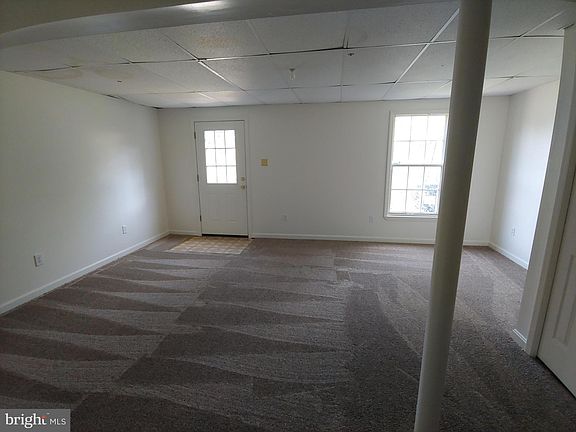5th image of 920 Gainsborough Ct #920