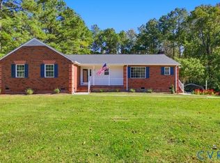11208 Woodstock Heights Dr, Glen Allen, VA 23059