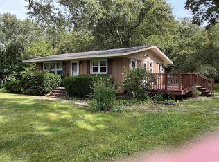 55370 Orchid Rd, South Bend, IN 46628