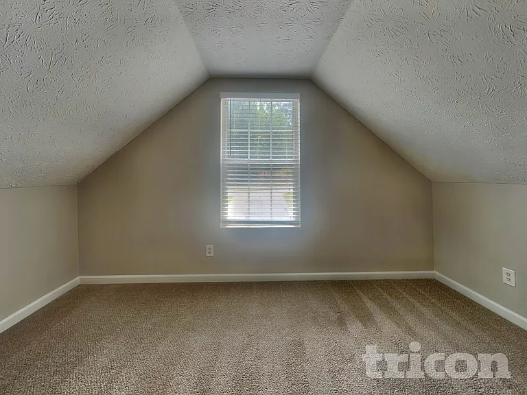 1206 Catalina Pkwy — Photo 14