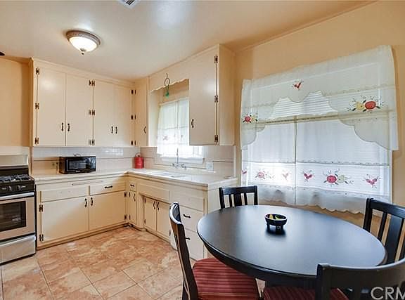 4th image of 904 N Prospero Dr