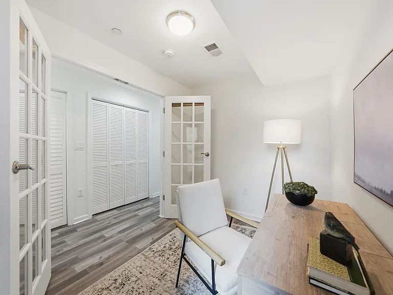 2121 4th St NE #1 — Photo 9