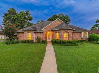 80 Piney St, Wake Village, TX 75501