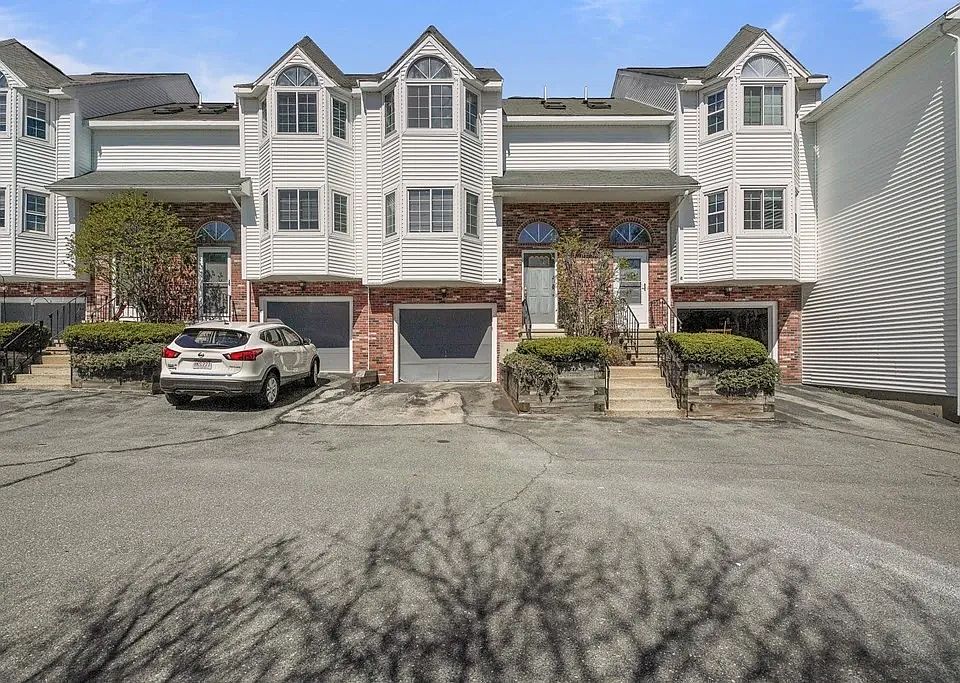 1st image of 175 Tall Oaks Dr Unit D