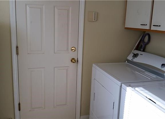 4th image of 13857 Cobblestone Ct