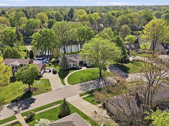 3rd image of 5008 Marilake Cir