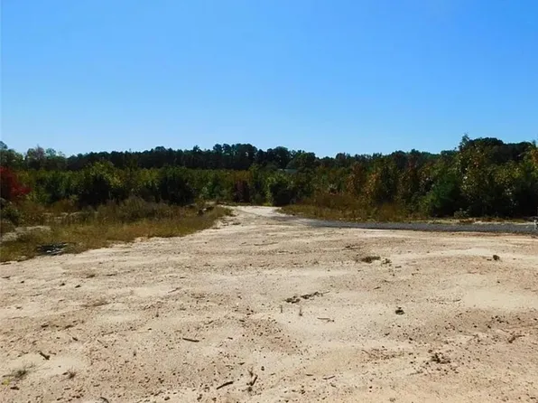 305 Davis Rd, Ware Shoals, SC 29692