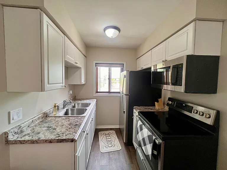 117 W Church St #301 — Photo 2