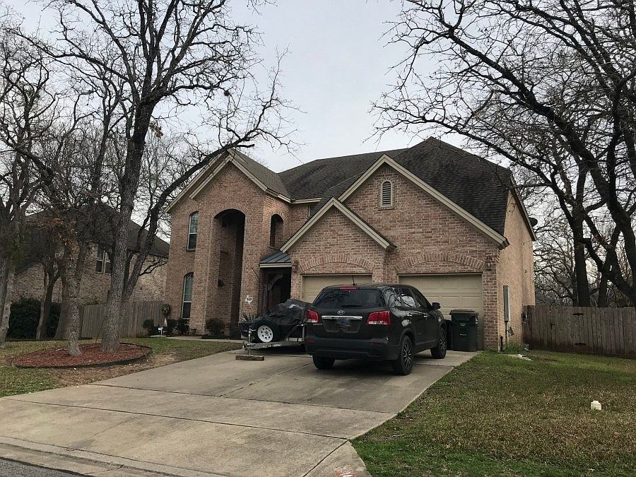 2nd image of 140 Fairwood Dr