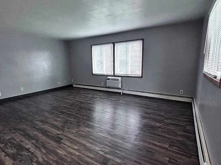 440 W Calumet St — Photo 8