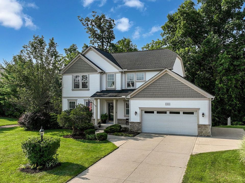 1st image of 5745 Emerald Lakes Dr