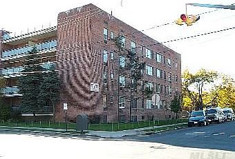 1st image of 76 Bergen Pl