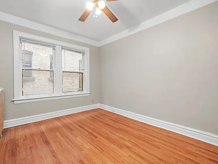 820 Reba Pl #2S — Photo 4