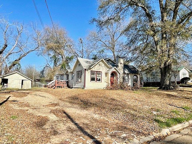 1st image of 208 Stafford Hl