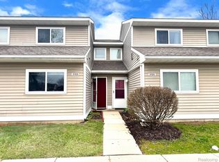 2123 Stone School Cir, Ann Arbor, MI 48108