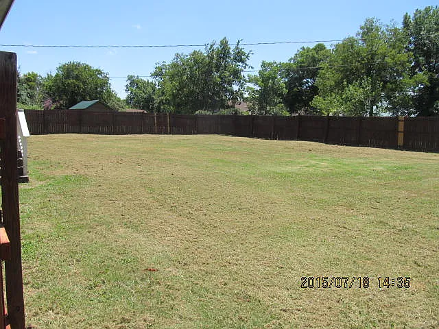 605 Jackson St — Photo 6