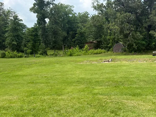 102 Autumn Ln, Gilbertsville, KY 42044