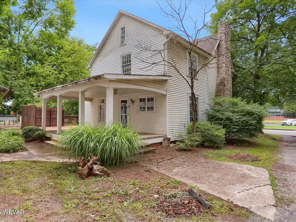 749 Mahoning St, Milton, PA 17847
