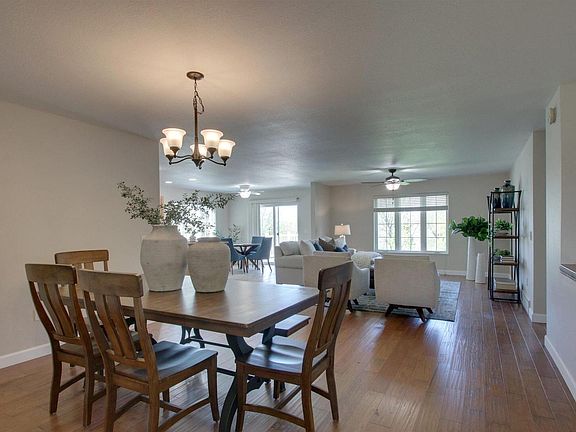 4th image of 1122 Stone Crest Villa Dr